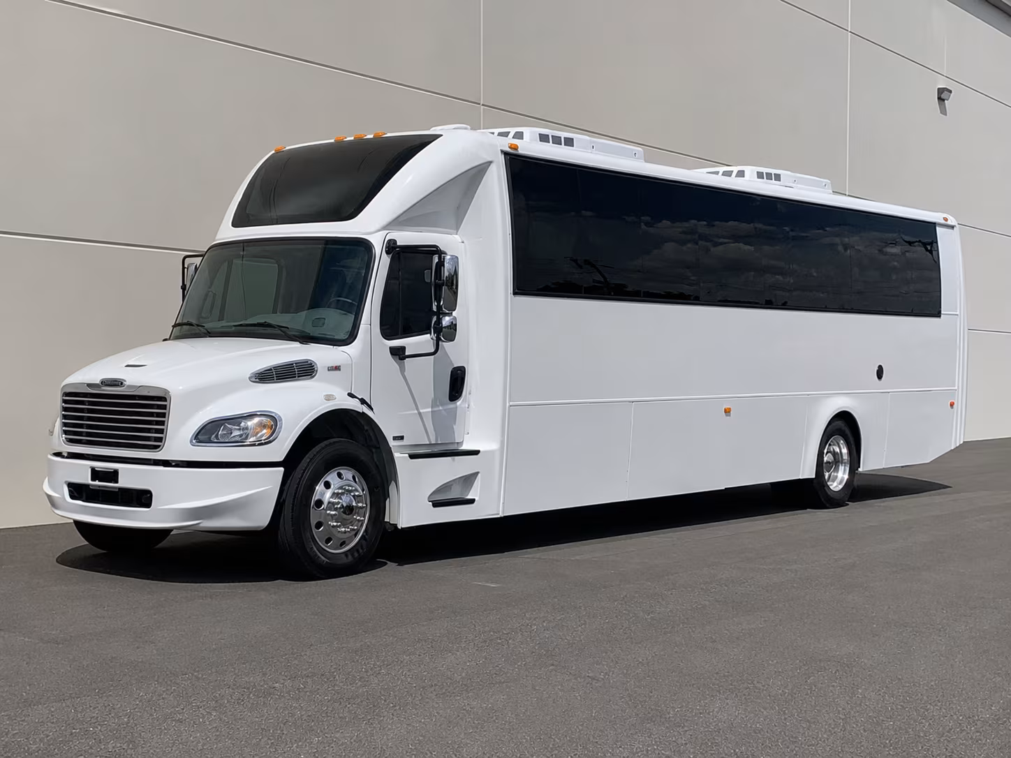 Miami Birthday, Sweet 16, & Quinceañera Transportation party bus interior