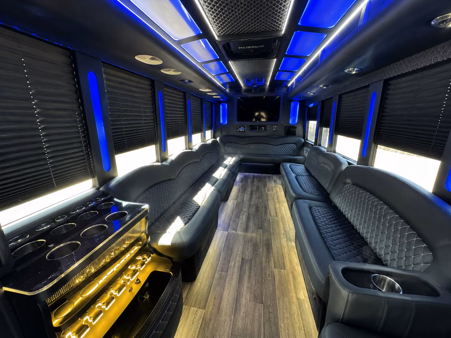 Miami Winery Tour & Pub Crawl Transportation party bus exterior